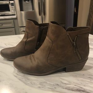 Women’s brown booties